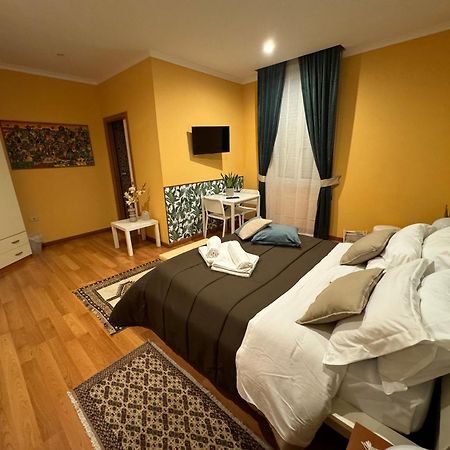 Casina Dei Marsi Bed & Breakfast Авецано Екстериор снимка